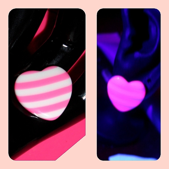 Pink & White Retro Style Heart Earrings ☆GLOWS UNDER BLACK LIGHT☆ - Picture 2 of 8